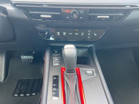 New 2025 Nissan Kicks SR w/ SR Premium Package image 3