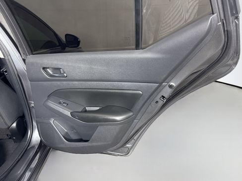 Used 2023 Nissan Altima 2.5 S FWD image 28