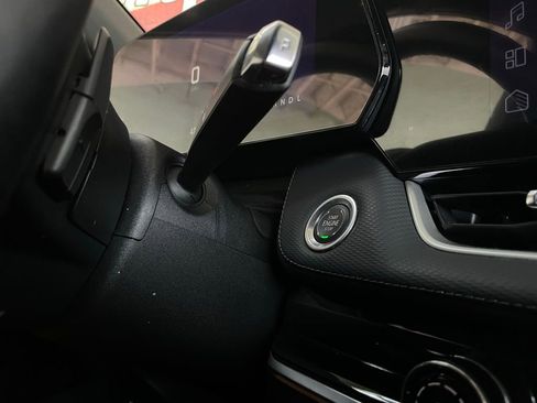 Used 2025 Chevrolet Equinox LT image 30