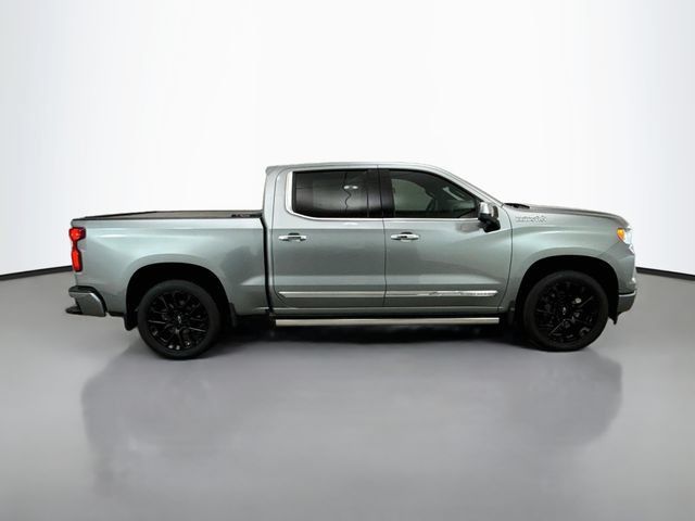 Used 2025 Chevrolet Silverado 1500 High Country AWD/4WD image 9
