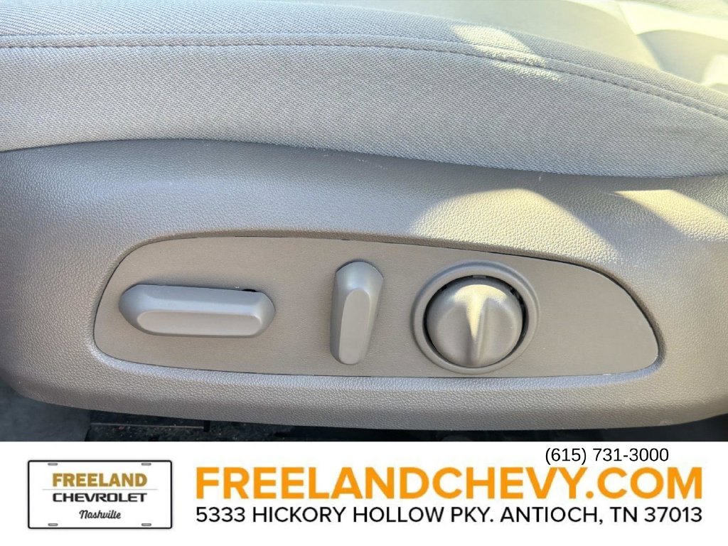 Used 2025 Chevrolet Malibu LT FWD image 26