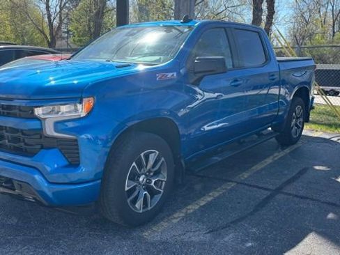 Used 2022 Chevrolet Silverado 1500 RST w/ Z71 Off-Road Package AWD/4WD image 1