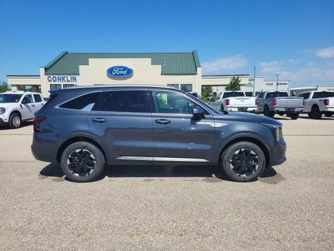 Used 2024 Kia Sorento S AWD/4WD image 22