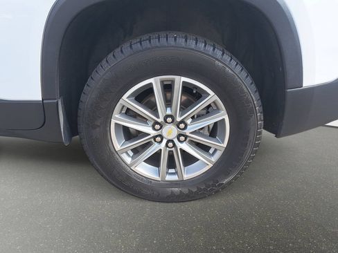 Used 2023 Chevrolet Traverse LT AWD/4WD image 34