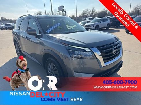 Used 2024 Nissan Pathfinder SV image 7