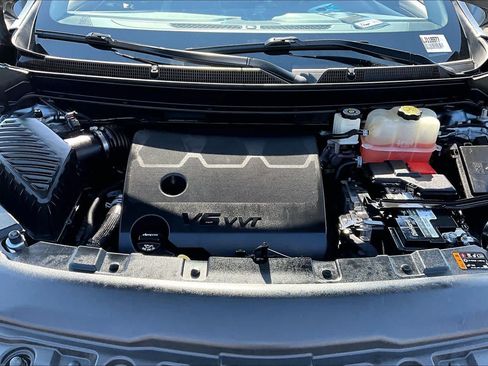 Used 2020 Buick Enclave Avenir w/ Avenir Technology Package FWD image 31