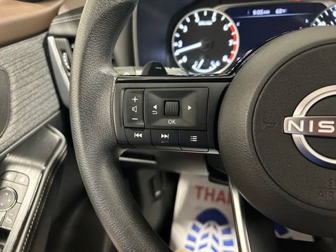 Used 2023 Nissan Rogue SV AWD/4WD image 24