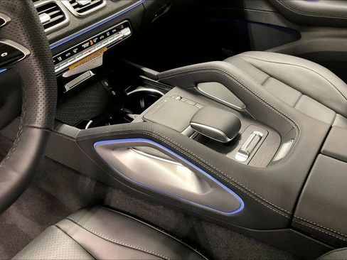 New 2026 Mercedes-Benz GLS 450 4MATIC image 7