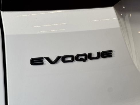 Used 2026 Land Rover Range Rover Evoque S image 31