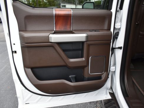 Used 2020 Ford F150 King Ranch image 33