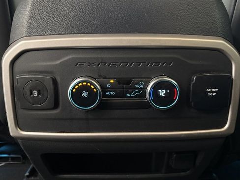 Used 2024 Ford Expedition XLT image 26