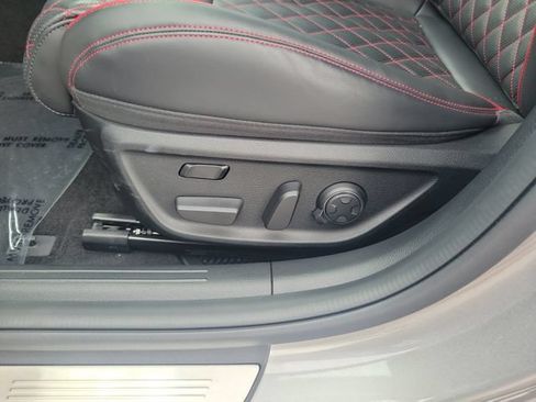 Used 2025 Genesis G70 3.3T Advanced w/ Sport Prestige Package RWD image 11