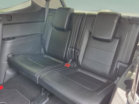 Used 2022 Volkswagen Atlas SE FWD image 12