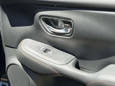 Used 2024 Honda HR-V Sport image 8