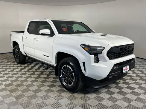 New 2026 Toyota Tacoma TRD Sport AWD/4WD image 10