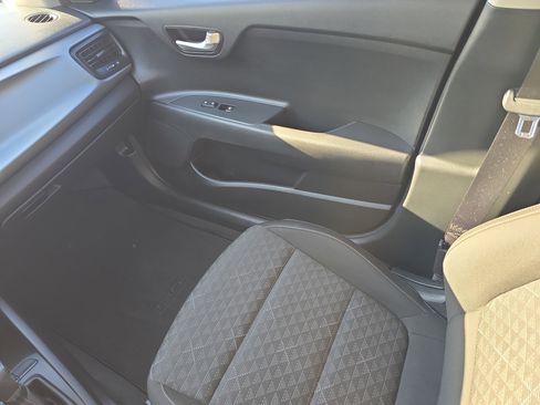 Certified 2022 Kia Rio S image 17
