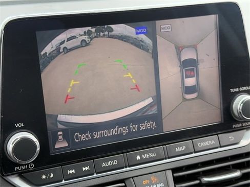 Used 2020 Nissan Altima 2.5 Platinum image 18