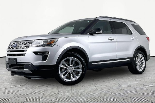 Used 2018 Ford Explorer XLT w/ Equipment Group 202A AWD/4WD image 1