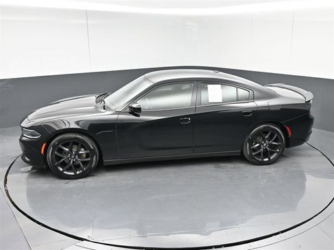 Used 2021 Dodge Charger SXT w/ Blacktop Package image 28