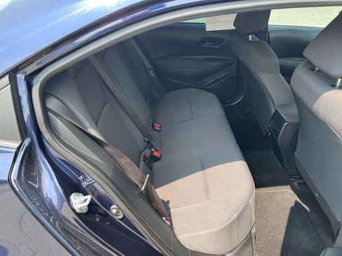 Used 2022 Toyota Corolla LE FWD image 14