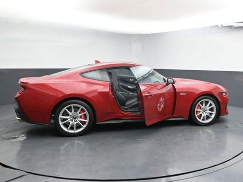 Used 2024 Ford Mustang GT Premium image 35