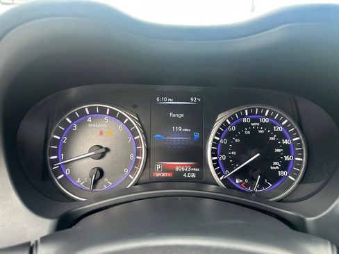Used 2017 INFINITI Q60 Red Sport 400 RWD image 20