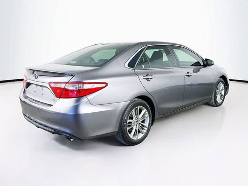 Used 2017 Toyota Camry SE image 24