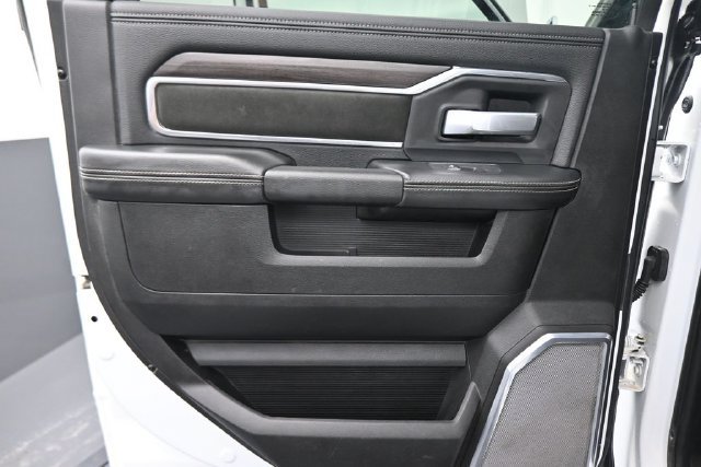 Used 2025 RAM 2500 Laramie AWD/4WD image 25