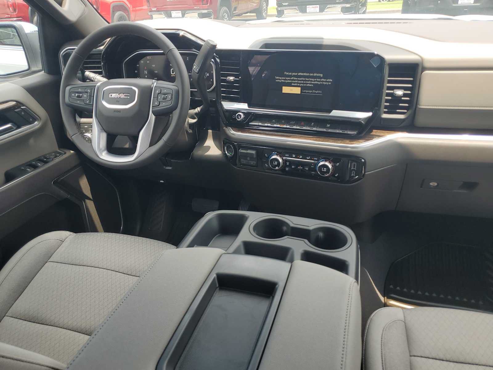 New 2026 GMC Sierra 1500 SLE w/ Preferred Package AWD/4WD image 27