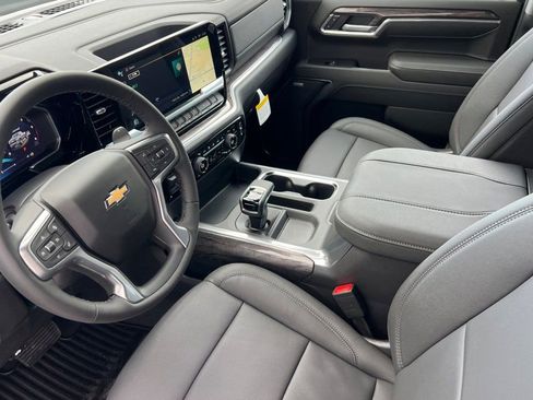 New 2026 Chevrolet Silverado 1500 LTZ w/ LTZ Premium Package AWD/4WD image 7