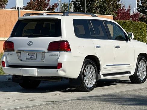 Used 2009 Lexus LX 570 4WD image 4