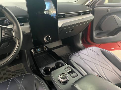 Used 2021 Ford Mustang Mach-E Select image 18