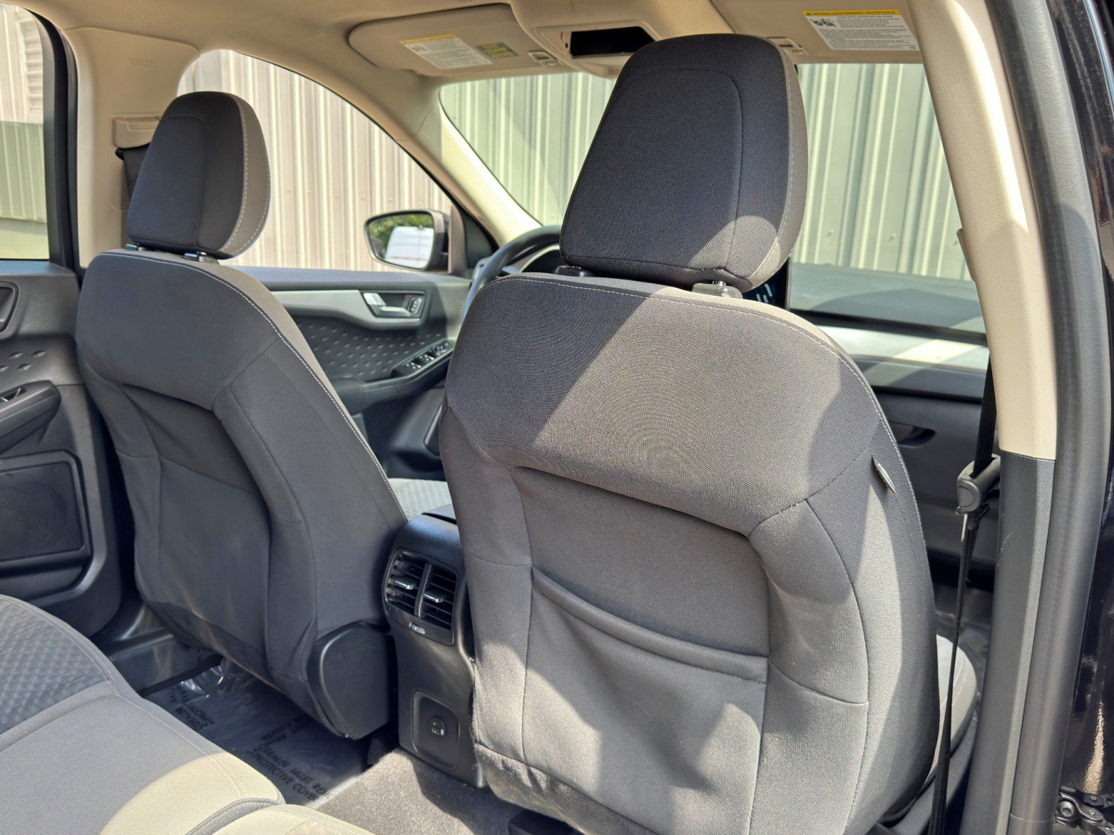 Used 2020 Ford Escape SE FWD image 30