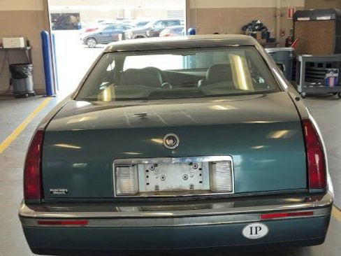 Used 1992 Cadillac Eldorado image 1