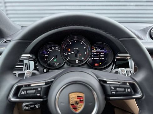 New 2026 Porsche Macan image 20