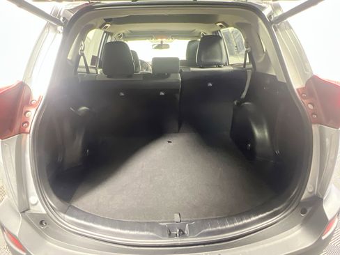 Used 2015 Toyota RAV4 Limited image 33