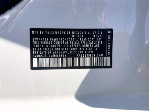 Used 2021 Volkswagen Jetta SE image 37