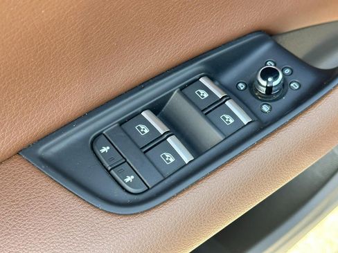 Used 2018 Audi Q7 3.0T Premium image 19