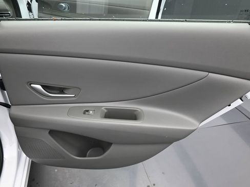 Certified 2026 Hyundai Elantra Sport image 11