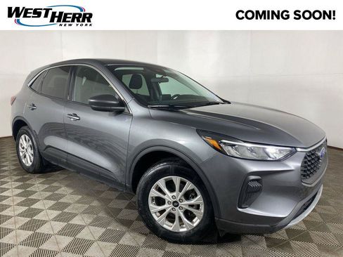 Used 2023 Ford Escape Active AWD/4WD image 1
