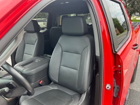 Used 2021 Chevrolet Silverado 1500 LT Trail Boss w/ Convenience Package II image 26