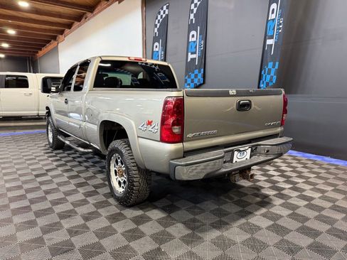 Used 2003 Chevrolet Silverado 2500 LS AWD/4WD image 3