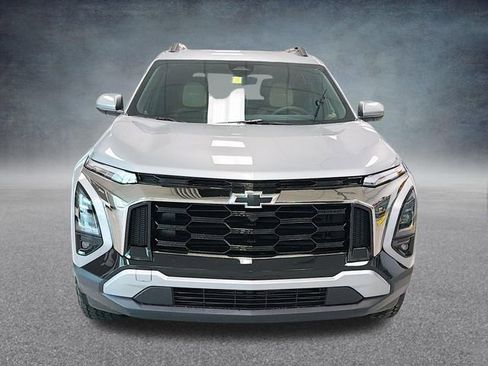 New 2026 Chevrolet Equinox ACTIV w/ Convenience Package III AWD/4WD image 3