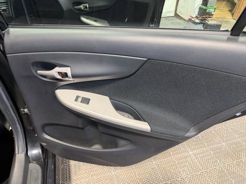 Used 2010 Toyota Corolla S FWD image 15