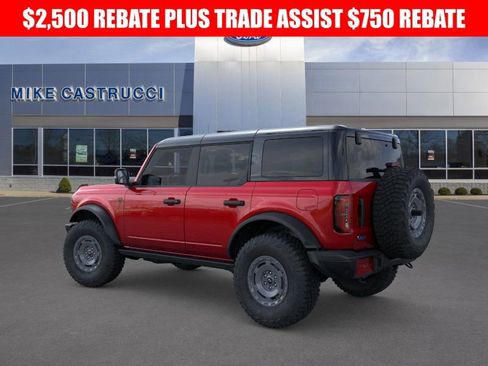 New 2025 Ford Bronco Badlands image 4