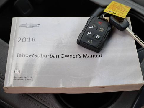 Used 2018 Chevrolet Suburban LT RWD image 13