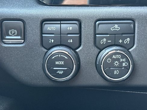 Used 2023 Chevrolet Silverado 1500 LT Trail Boss image 34