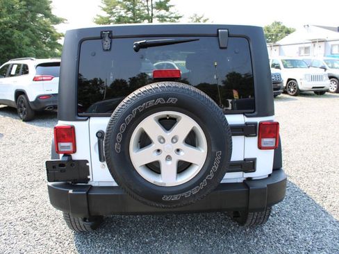 Used 2016 Jeep Wrangler Unlimited Sport w/ Quick Order Package 24S AWD/4WD image 8