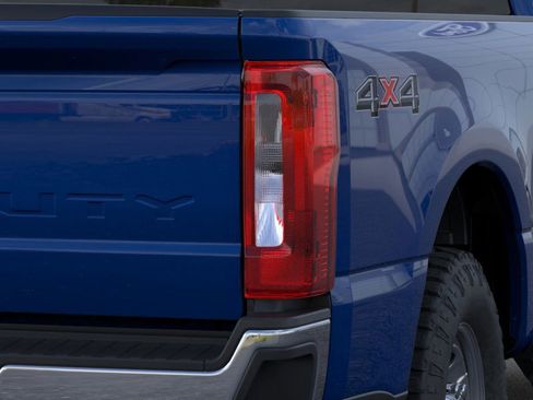 New 2026 Ford F250 XL w/ XL Off-Road Package image 21