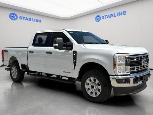 Used 2024 Ford F250 XLT w/ FX4 Off-Road Package AWD/4WD image 14
